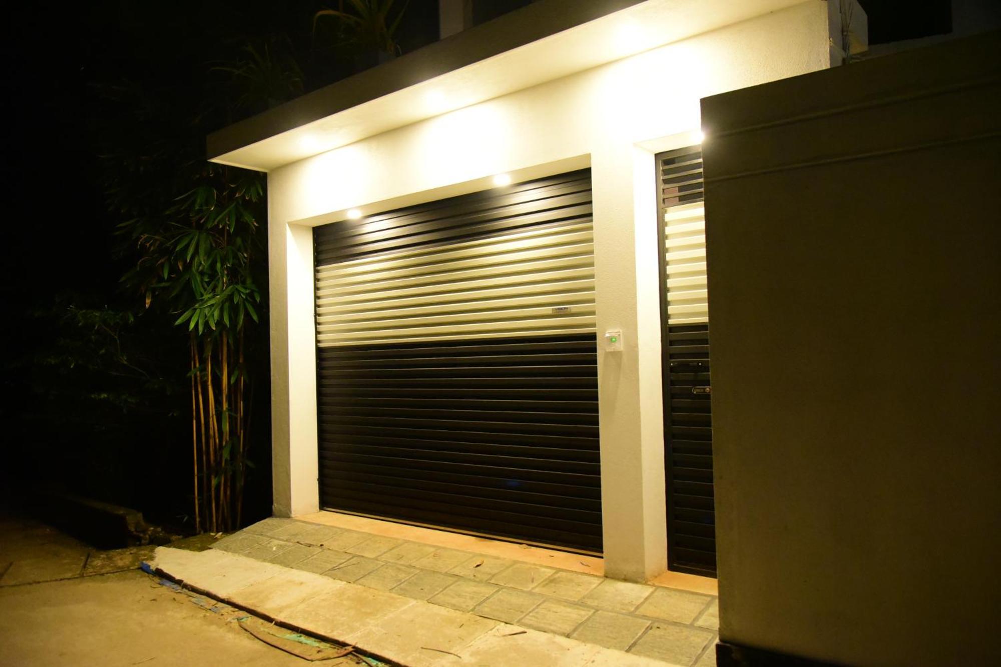 Ocean Ripples Hotel Hikkaduwa Bagian luar foto